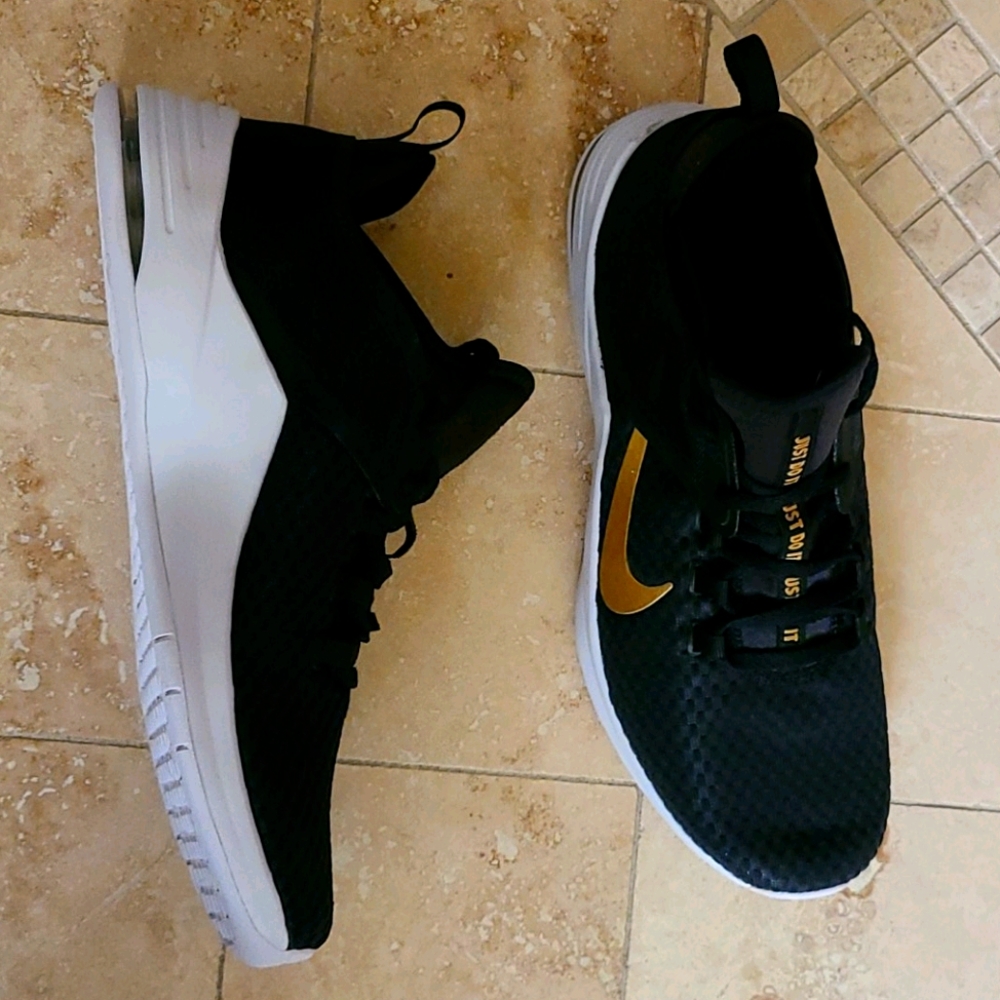 Brand new Nike Air shoes